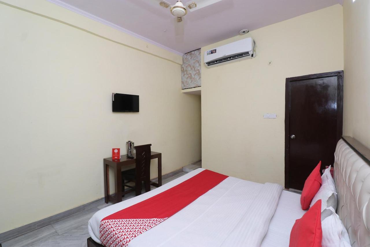 Oyo Hotel Ayaan Bareilly Eksteriør bilde